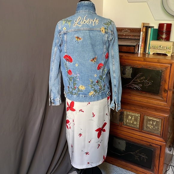 &DENIM “Liberté” Embroidered Floral Denim Jacket - Picture 3 of 14